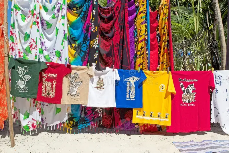 Shopping à Nosy Iranja Nosy Be Madagascar